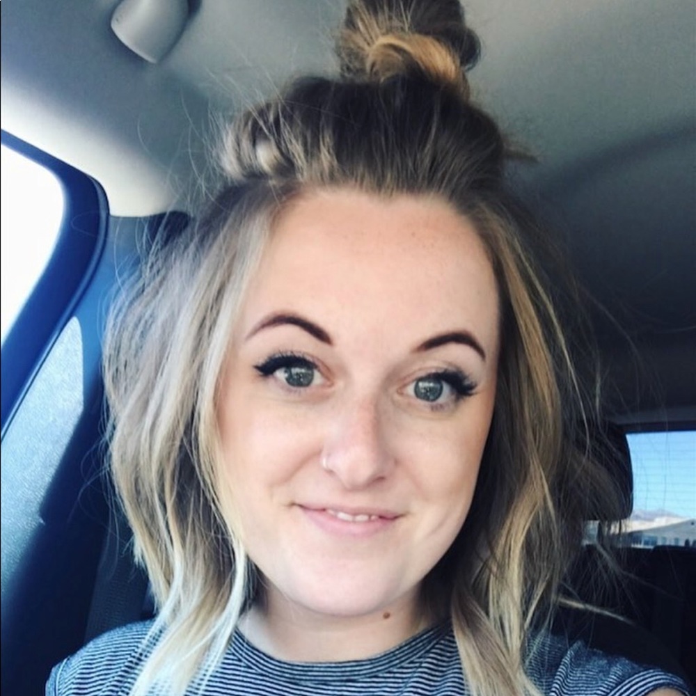 Meet your Posher, Kelsey